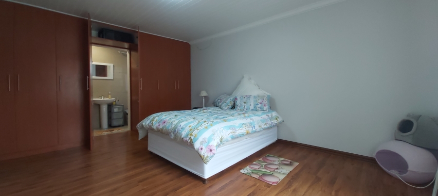 3 Bedroom Property for Sale in Vredenburg Western Cape